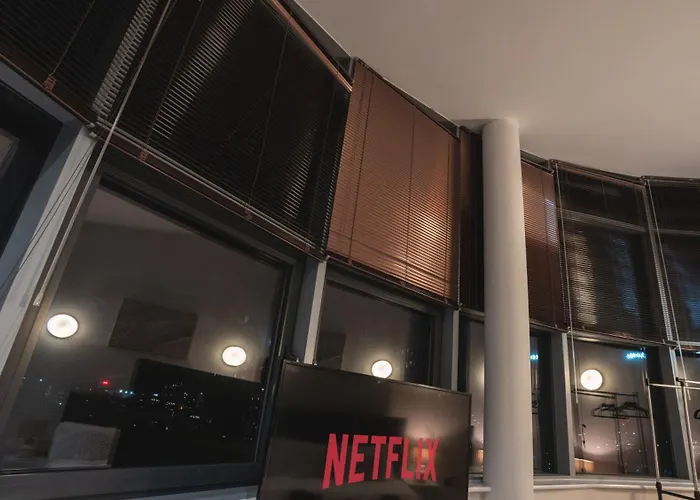 Apartment Triplex Penthouse Sleeps 14 River View