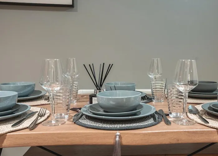 Apartment Triplex Penthouse Sleeps 14 River View